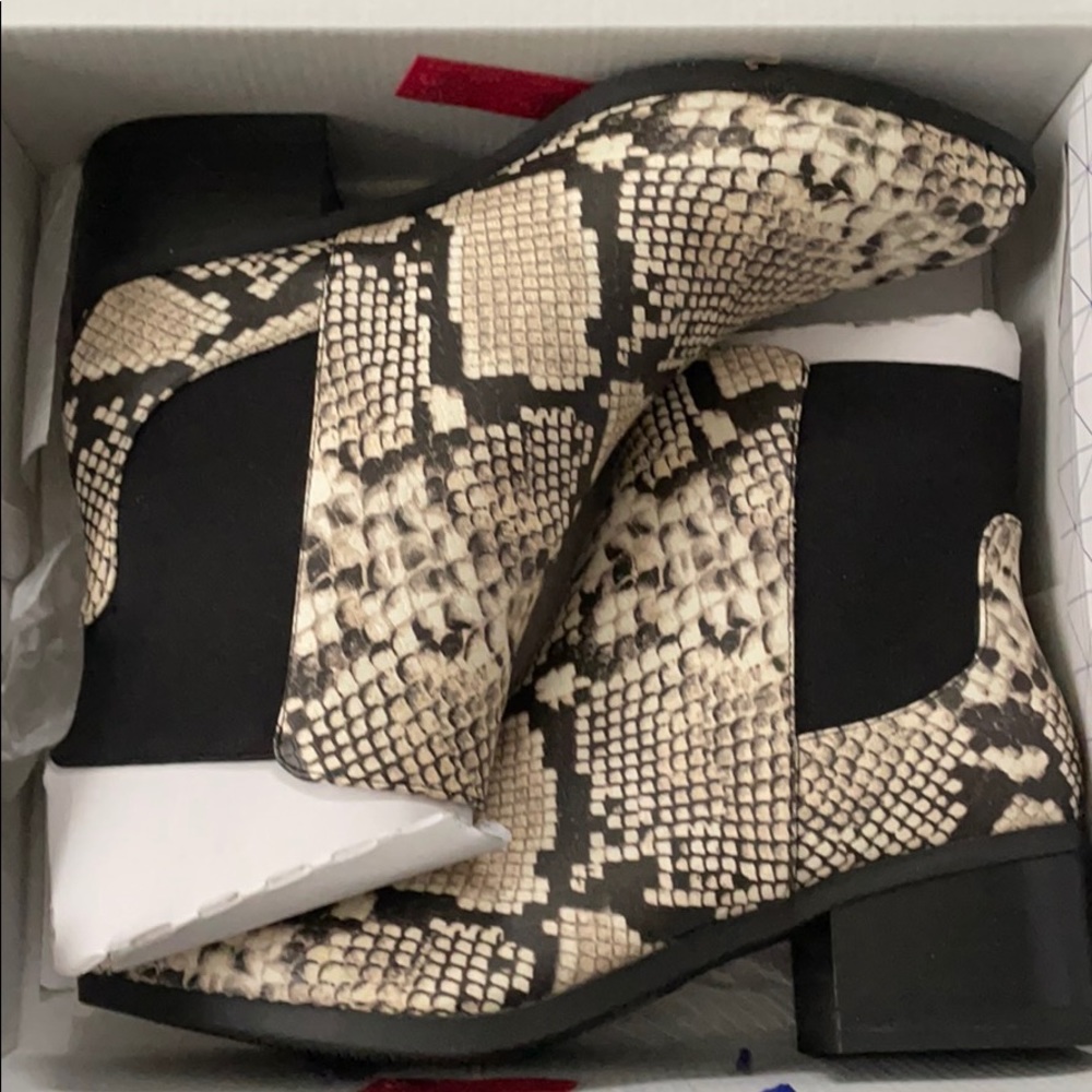New never worn snakeskin booties